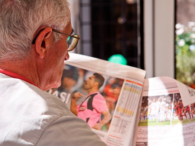 Футбольный журнал, который вручает "Золотой мяч", закроют после 74 лет работы