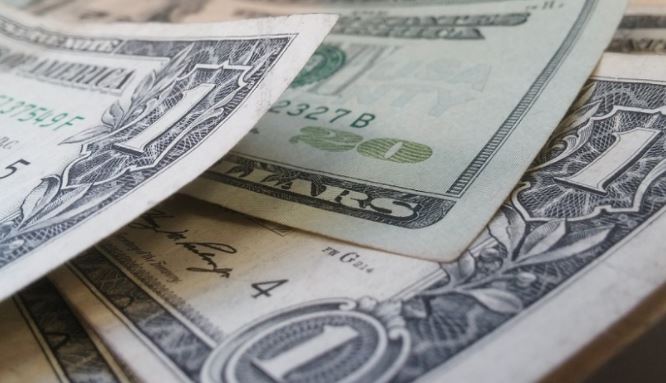 Goldman Sachs предрек обрушение доллара США из-за «голубой волны»