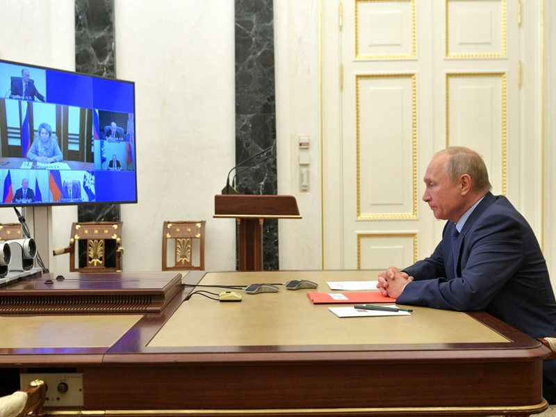 Путин предложил США продлить ядерный договор "без всяких условий"