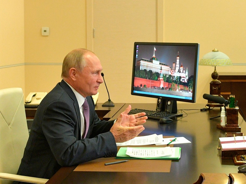 Путин рассказал о своих "сладких внуках", растущем брюшке и влиянии человека на свою судьбу