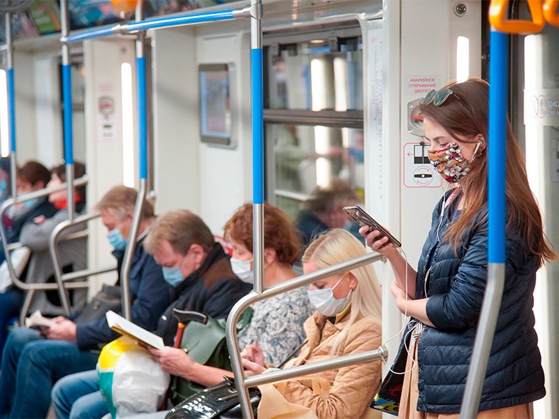 Россия обновляет антирекорды по коронавирусу, лидирует Москва