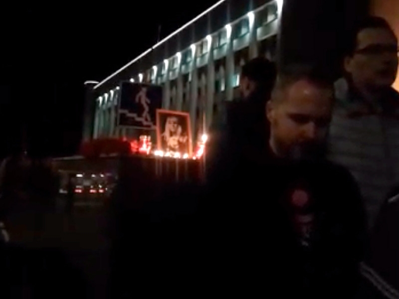 Следователи вернули мужу погибшей нижегородской журналистки Ирины Славиной ее личные вещи, изъятые при обыске