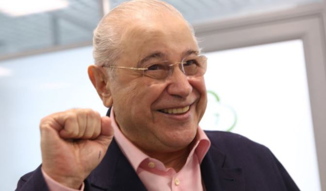 СМИ: Петросян госпитализирован с подозрением на COVID-19