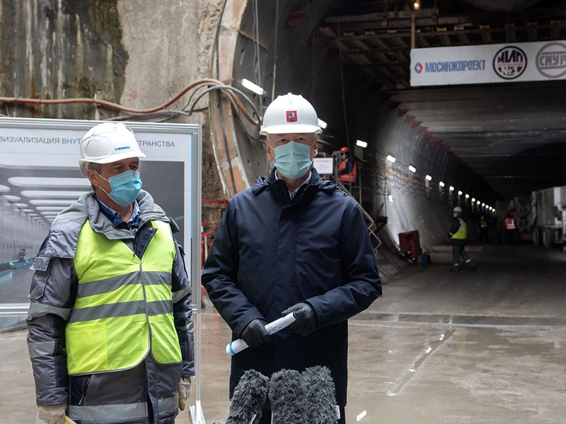 Собянин объявил о скидках за проезд в московском метро вне часа пик