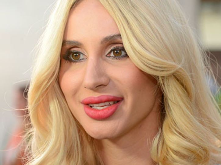 Светлана Лобода попала в больницу