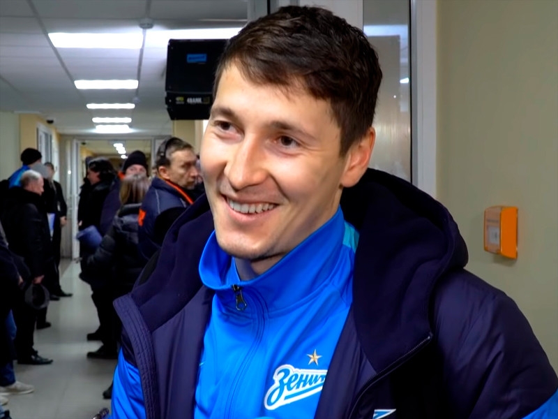 "Зенит" объявил о возвращении в команду "блудного сына" Далера Кузяева