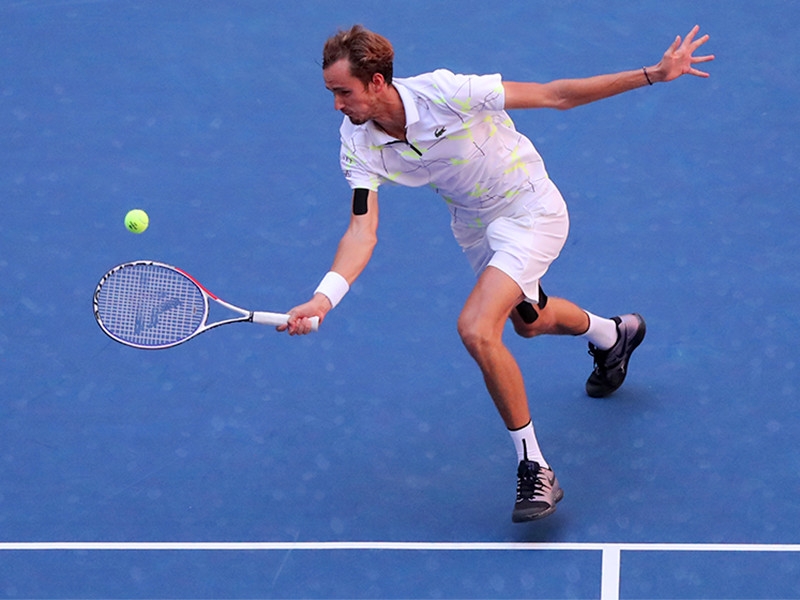 Даниил Медведев стал победителем турнира в Париже