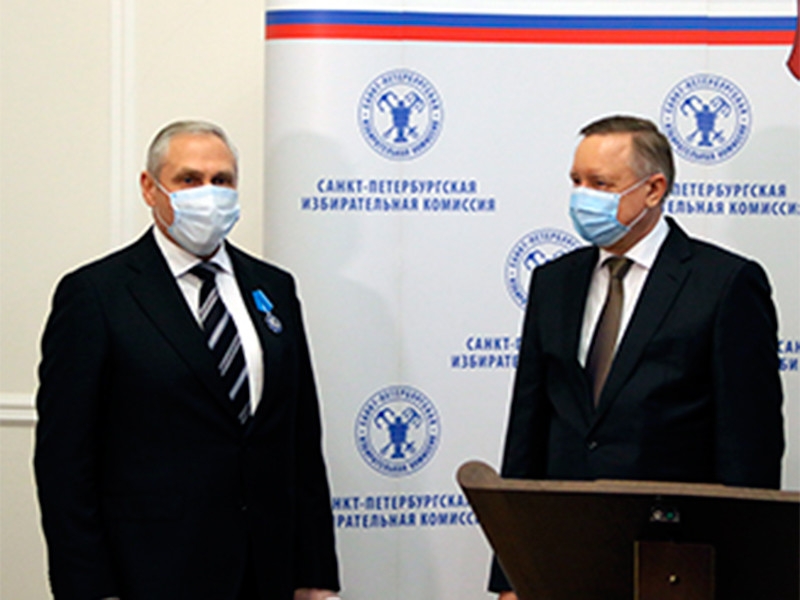 Главу избиркома Петербурга уволили спустя сутки после вручения ему ордена