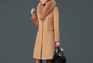 Как выбрать зимнее пальто с мехом?