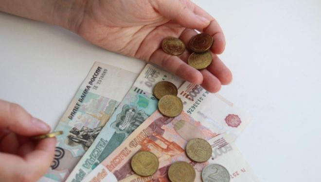 Продление заморозки накопительных пенсий одобрили в Госдуме