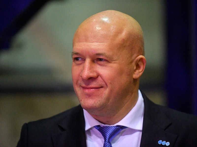 Самолет "Аэрофлота" по приказу гендиректора нарисовал в небе фаллос в поддержку Дзюбы