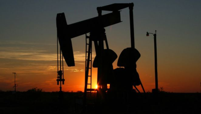 Стоимость нефти падает на фоне роста случаев коронавируса в мире