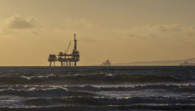 Страны ОПЕК+ могут продлить соглашение о сокращении добычи нефти