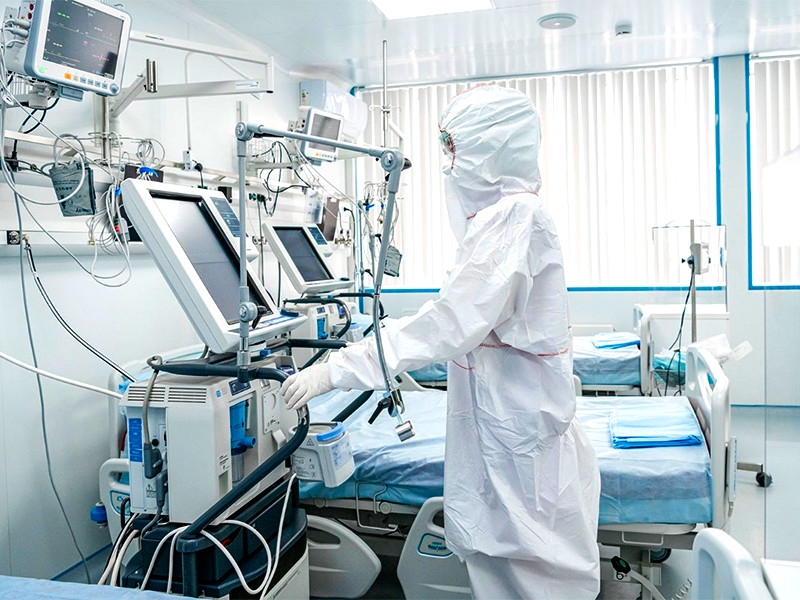 В России второй день подряд отмечается больше 27 тысяч случаев коронавируса