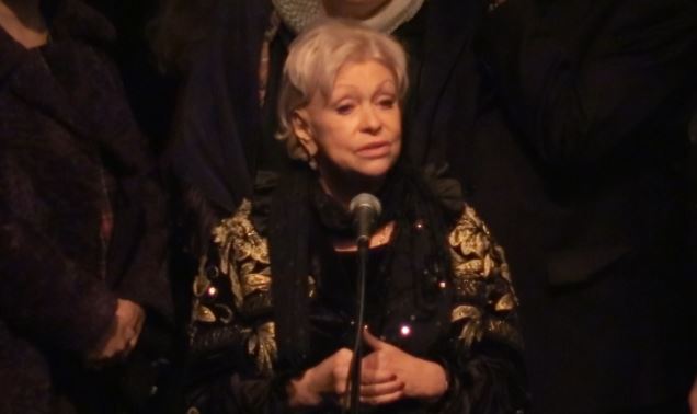 Вдова Караченцова сломала пять пальцев на отдыхе