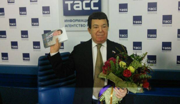 Первая жена Кобзона раскрыла причину развода с певцом