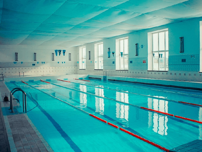 В Башкирии дети и тренеры отравились парами хлора в бассейне