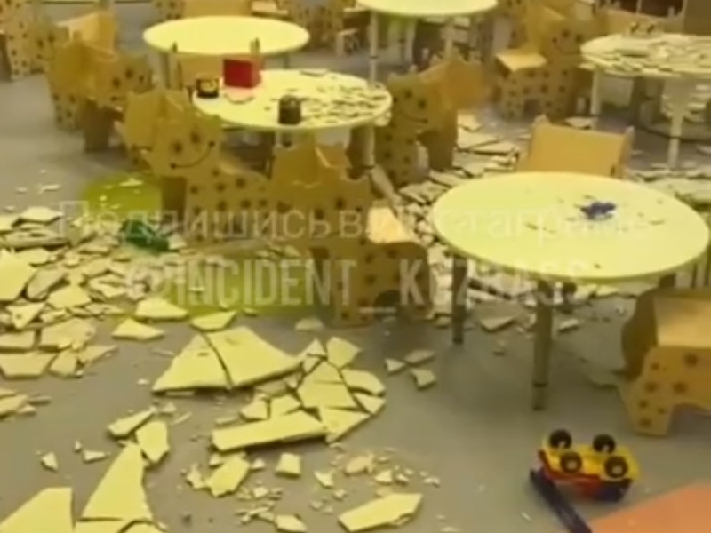 В кемеровском детском саду, открытом шесть дней назад, обрушился потолок (ВИДЕО)