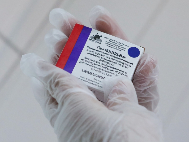 В Москве начинается запись на вакцинацию от коронавируса, но пока не для всех