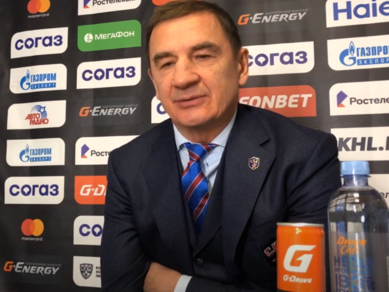 В сборную России по хоккею вызвали 11 игроков питерского СКА