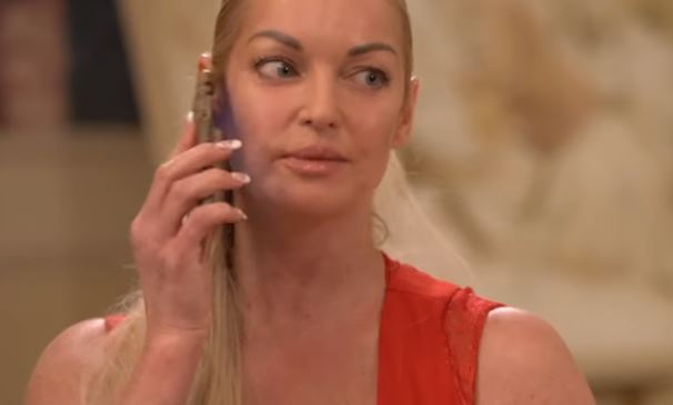 Анастасия Волочкова объявила о расставании с таинственным возлюбленным