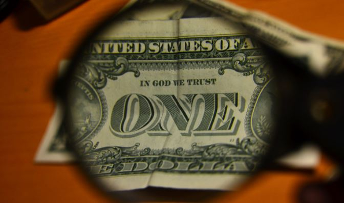 Определено условие для роста курса доллара до 100 рублей