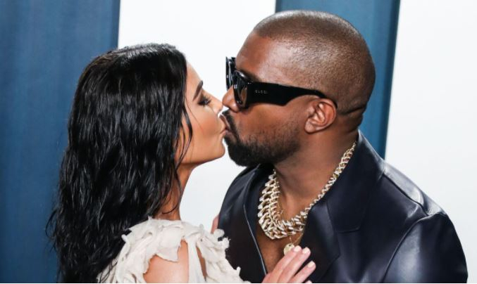 Стало известно, почему Кардашьян и Уэст не спешат оформлять развод