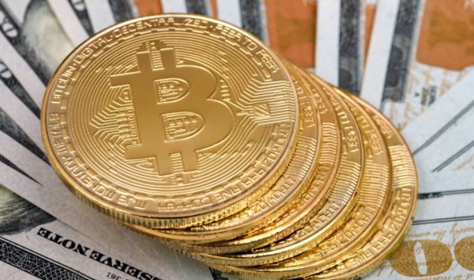 Экономист Беляев заявил о неминуемом обвале биткоина