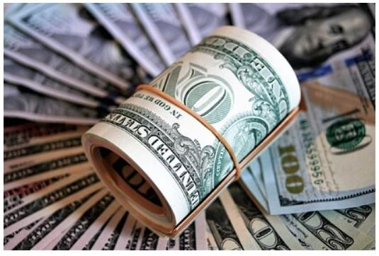 Эксперт назвал худшую для покупки в 2021 году валюту