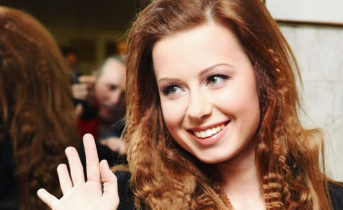 Юлия Савичева делала уколы в голову ради красоты