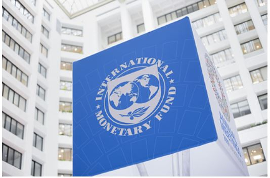 Россию призвали обвалить курс рубля