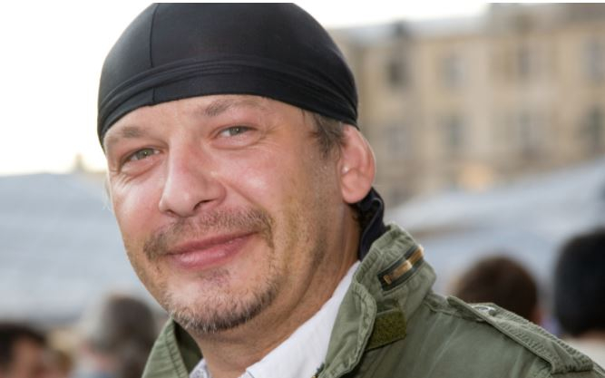 Стало известно, почему близкие актера Марьянова три года не могут поделить наследство