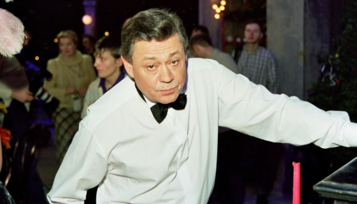 Вдова Караченцова вспомнила первые слова актера после выхода из комы