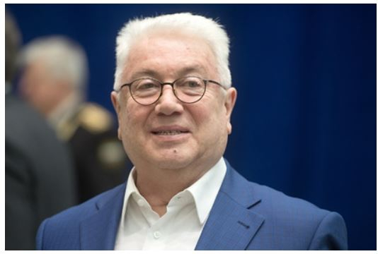 Винокур попросил у государства денег для артистов