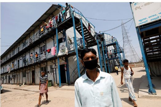 Десятки миллионов людей оказались за чертой бедности