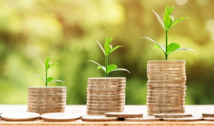 Экономист Делягин предостерег россиян от вложений в фондовый рынок