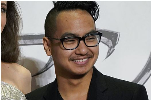 Старший сын Анджелины Джоли и Брэда Питта дал показания против отца