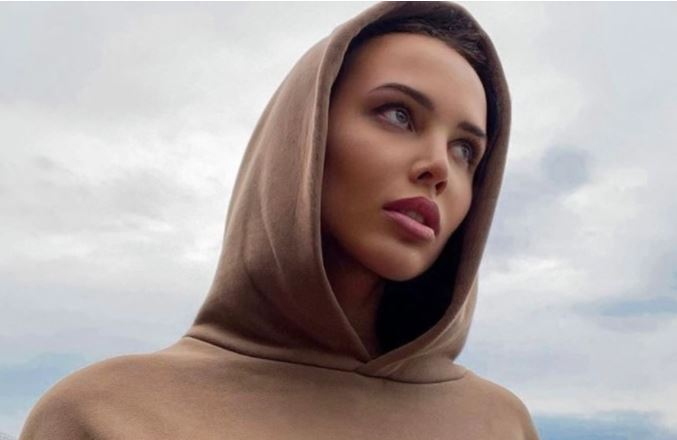 Модель Анастасия Решетова призналась, что состоит в новых отношениях