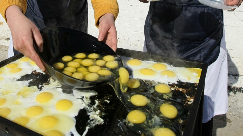 Назван лучший способ поедания яиц