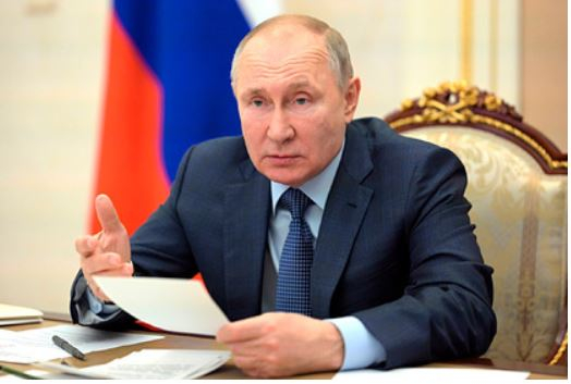 Путин поручил разобраться с ростом цен на жилье