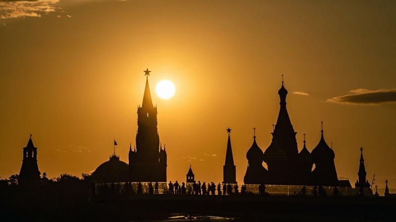 Вильфанд посоветовал москвичам успеть принять солнечные ванны