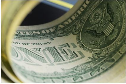 Экономист назвал условие обрушения доллара