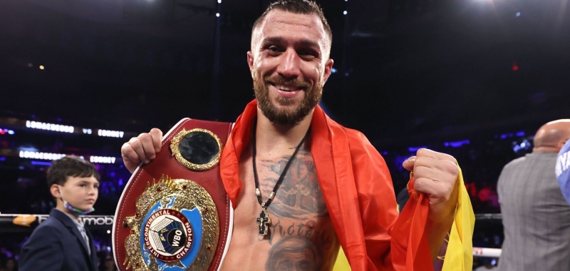 Максим Розенко: Скандал с флагом Ломаченко: что нужно ''включать голову'', похоже, Василий уже не поймет