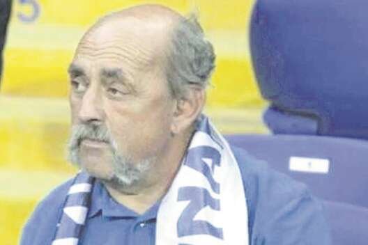 
            Парамон ушел в небесную фан-команду        