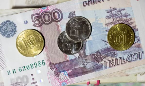 Россияне за сутки сняли рекордные 111 млрд рублей