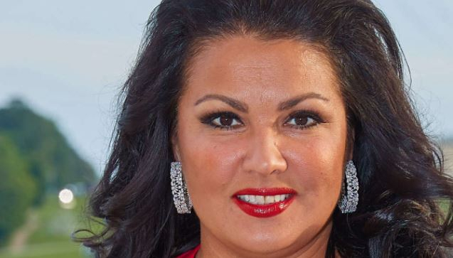 Анна Нетребко рассказала, что вернется на сцену в конце мая