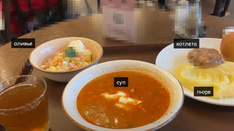 Российский турист пообедал на достопримечательности в «столовой для своих» и был удивлен ценам