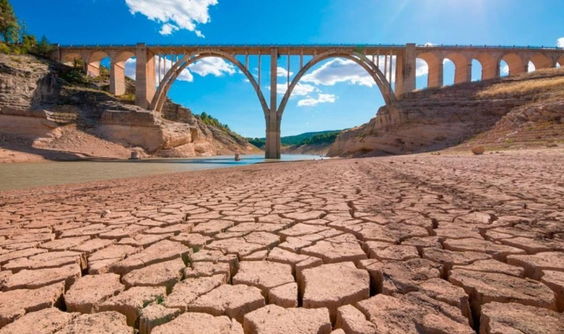 На популярном курорте из-за дефицита могут начаться столкновения между туристами и местными
