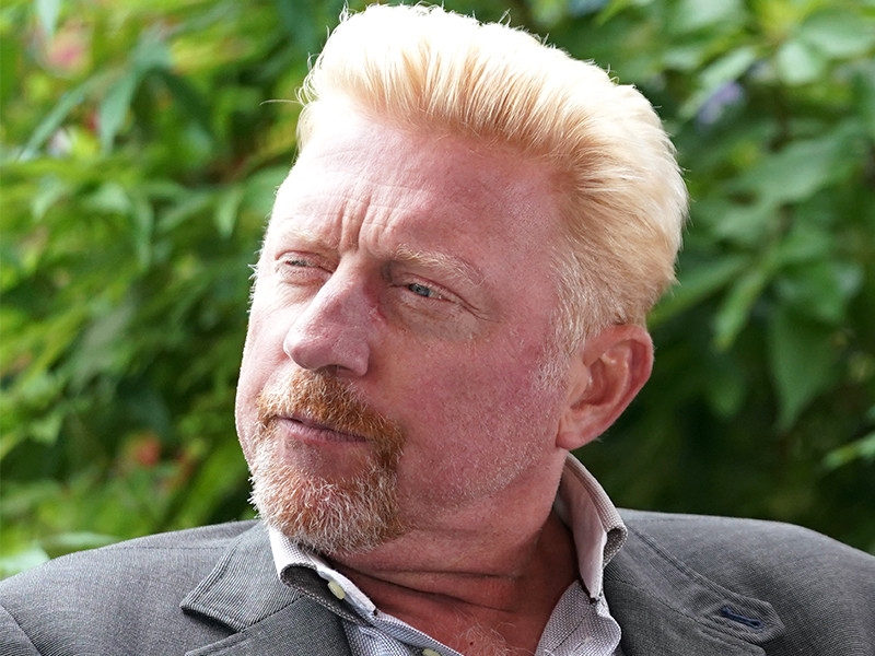 Беккер продает виллу вместе со своей 85-летней матерью