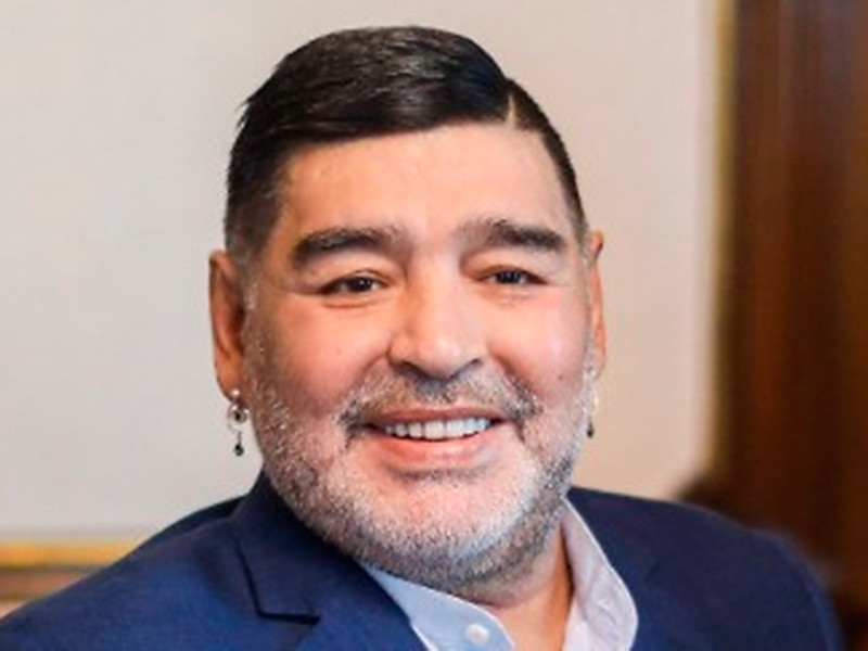 Диего Марадона выписан из больницы после операции на мозге